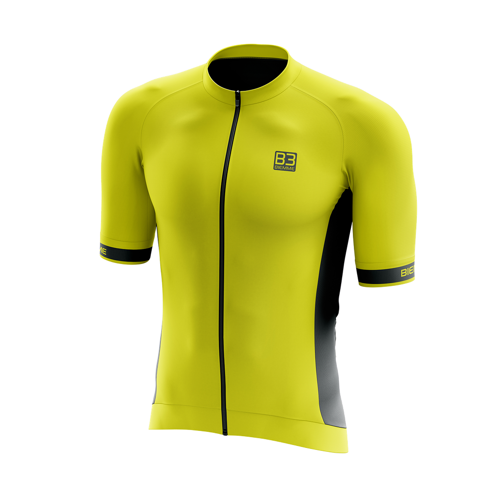 Visibilité et performance réunies. Respirabilité, confort et détails réfléchissants pour vos sorties les plus exigeantes.