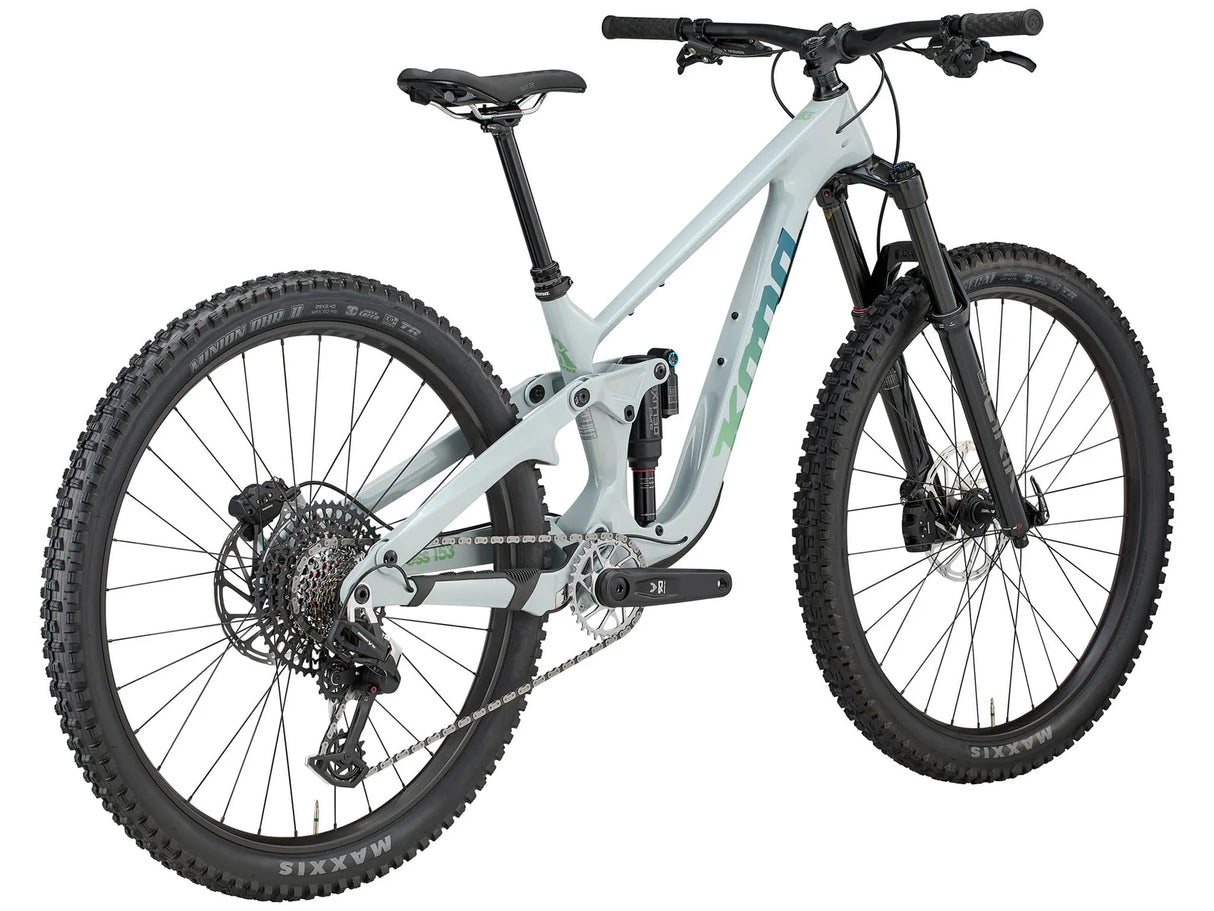 Détail de l'amortisseur RockShox Super Deluxe Select+ intégré au cadre carbone du Kona Process 153 CR, offrant 153 mm de débattement arrière.