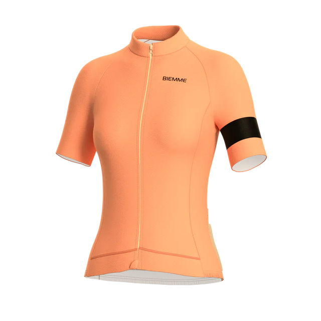 Léger, respirant et ajusté : le maillot parfait pour vos sorties quotidiennes, de l'entraînement matinal aux longues randonnées.