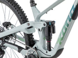 Gros plan de la fourche RockShox Lyrik Select+ 160 mm en 29 pouces du Kona Process 153 CR, conçue pour absorber les impacts en descente technique.