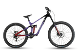 Vélo de descente à suspension intégrale Marin Quake 2026, coloris Black Purple Red, vue latérale complète montrant le cadre Series 4 en aluminium, la fourche RockShox Boxxer et les roues 29/27,5 pouces.