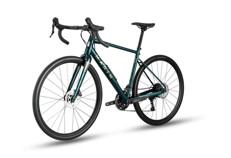 Gros plan de la transmission Shimano CUES 9 vitesses du Marin Gestalt 1 2026, avec pédalier 46/32 dents et cassette 11-36 dents pour grimper et relancer facilement.