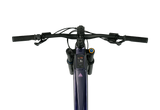 Gros plan sur l'écran couleur Bosch Kiox 400C de 2 pouces intégré au tube supérieur du Marin Alpine Trail E1 2026, pour suivre vos statistiques en sentier.