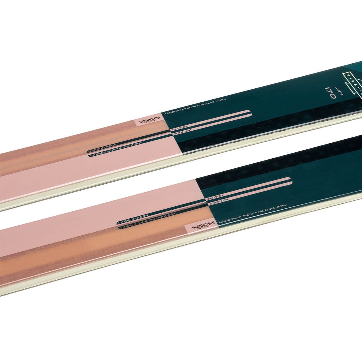 Close-up on the Amphibio Carbon Line technology of the Elan Ripstick 88 W women's ski, which gives it that incredible lively feel. - Gros plan sur la technologie Amphibio Carbon Line du ski femme Elan Ripstick 88 W, qui lui donne cette vivacité incroyable.